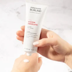 ANNEMARIE BÖRLIND Reinigung·Cleansing|